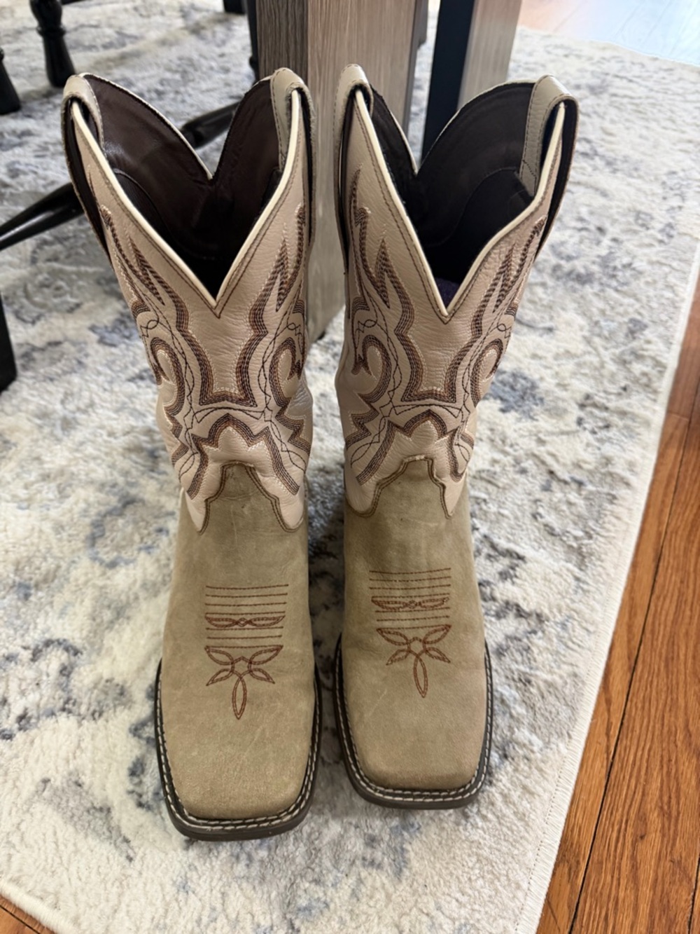 American West Tan and Cream Embroidered Western Boots